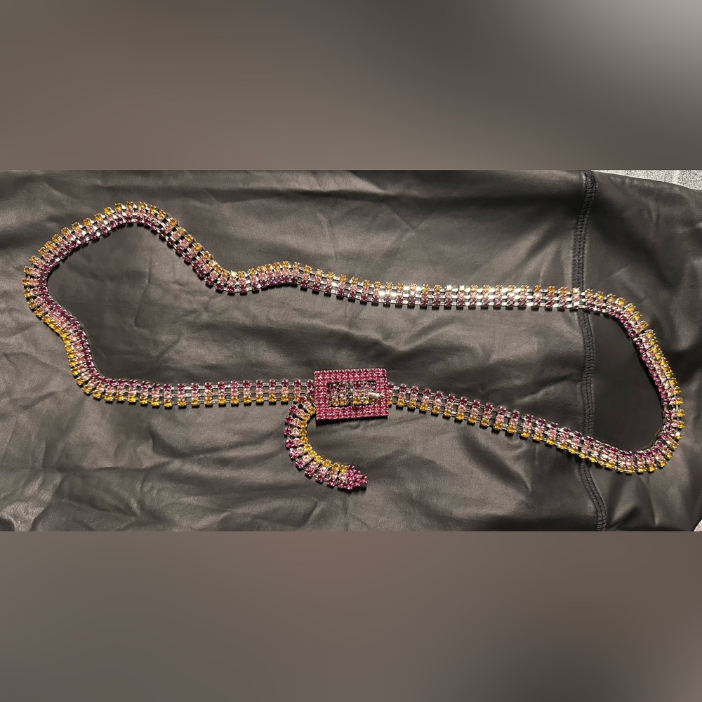 B-Low the Belt Baby Farah Crystal Belt Limited Edition *RARE* - Picture 2 of 11